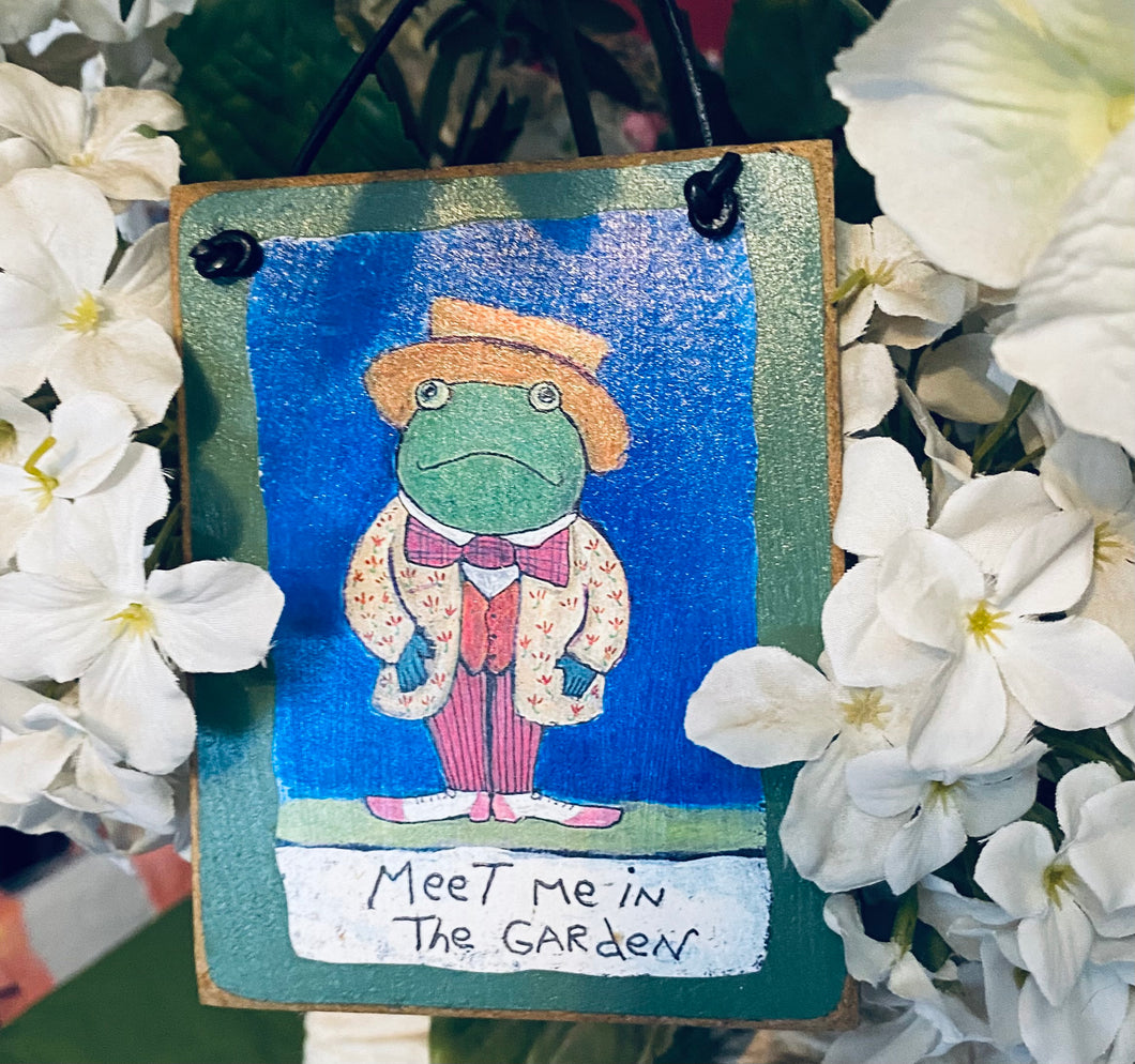 Meet Me In The Garden Frog - Hanging Plaque 5